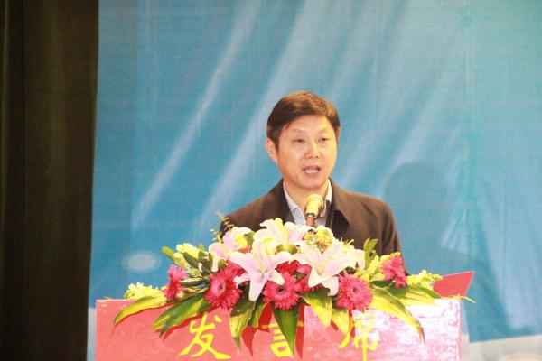 我院院长张红专教授致欢迎词 我院院长张红专教授致欢迎词